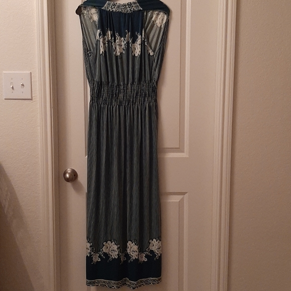 NWT Long black maxi dress large - Picture 4 of 4